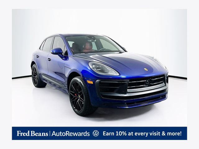 2022 Porsche Macan GTS's photo