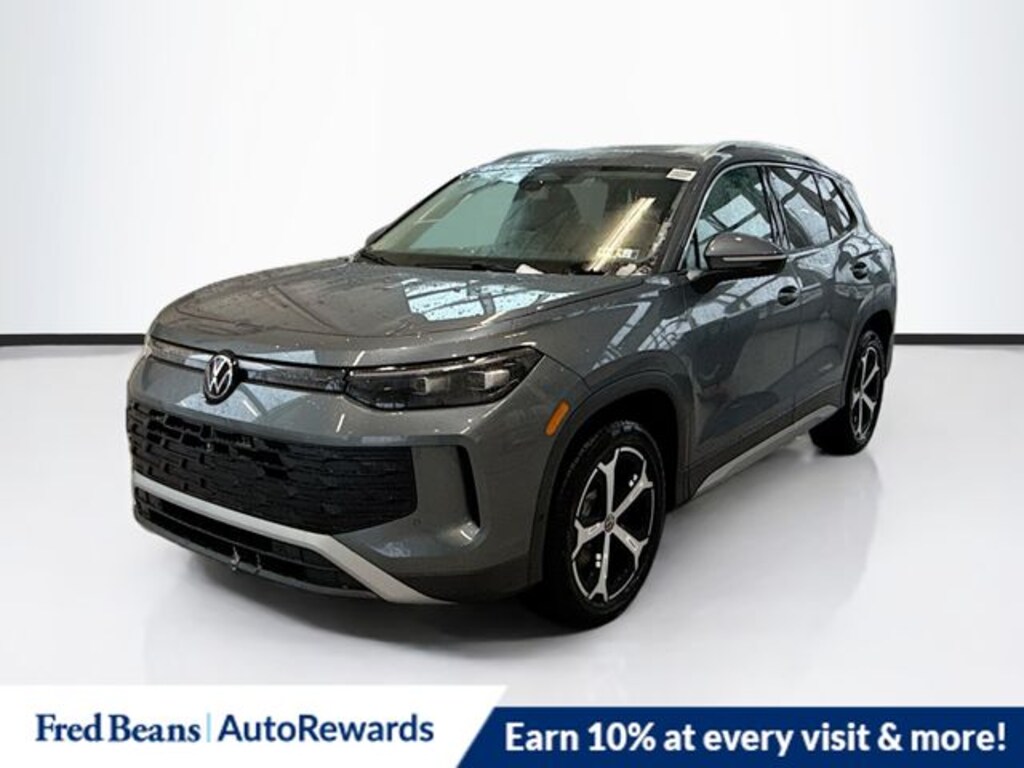 New 2026 Volkswagen Tiguan 2.0T SE SUV