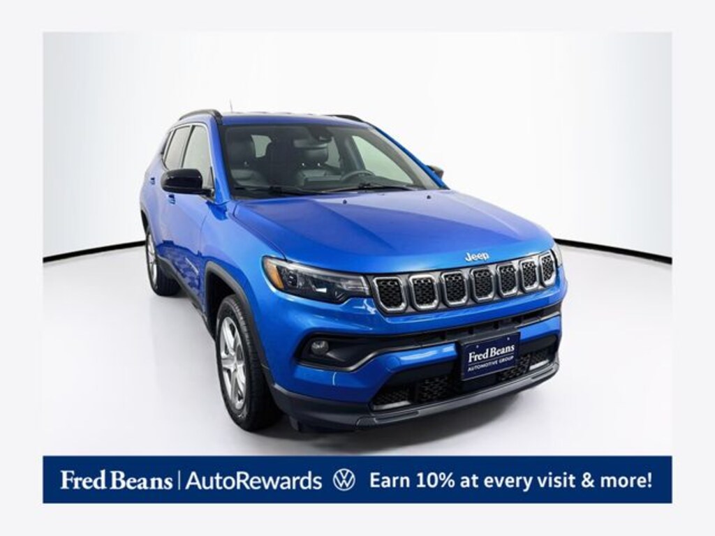 Used 2024 Jeep Compass Latitude SUV