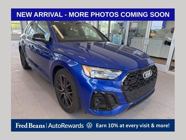 2023 Audi SQ5 Premium Plus's photo