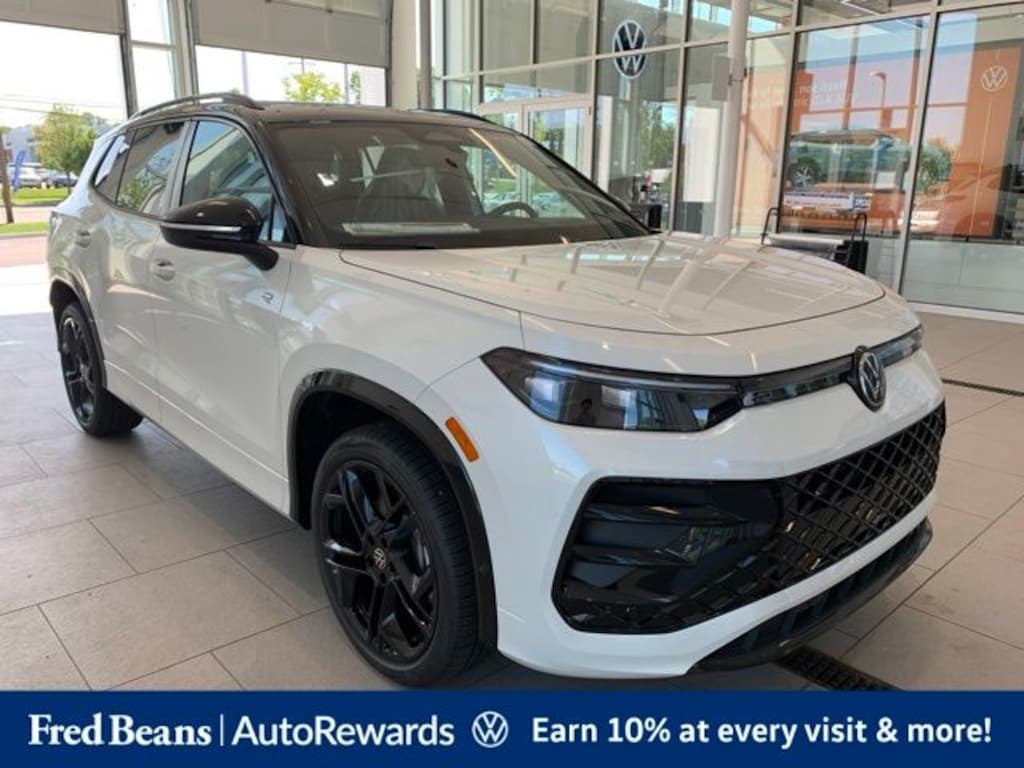New 2026 Volkswagen Tiguan 2.0T SE R-Line Black SUV