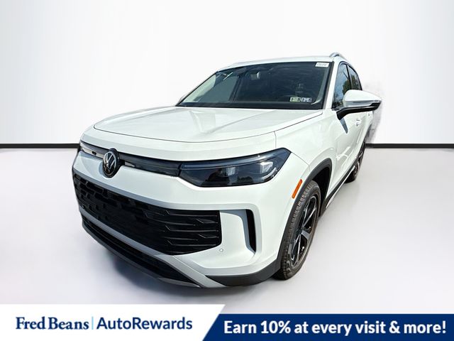 2025 Volkswagen Tiguan SE photo 3