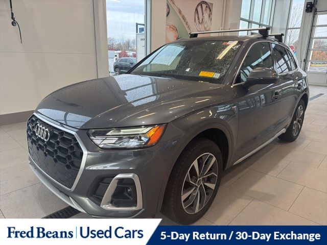 2022 Audi Q5 45 S line Premium photo 3