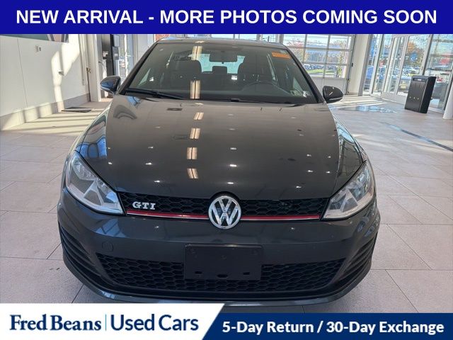 2016 Volkswagen Golf GTI S photo 2