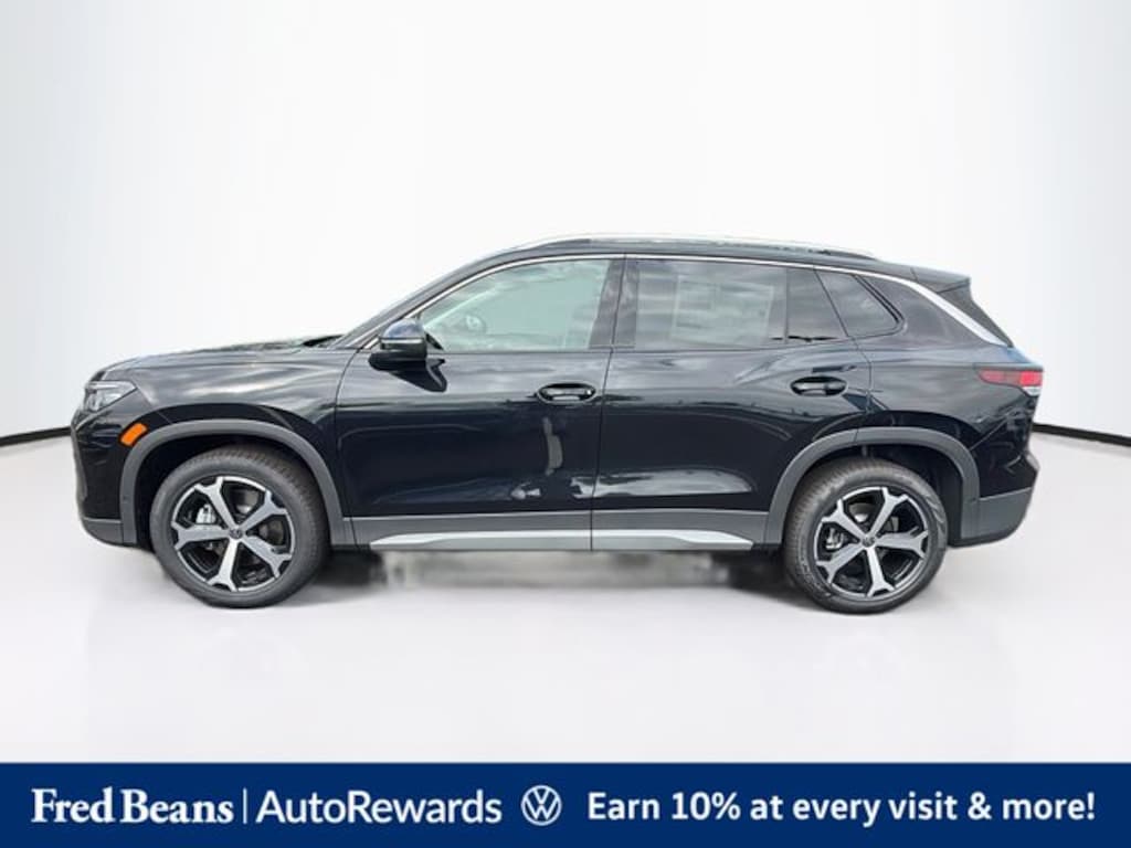 New 2026 Volkswagen Tiguan SE SUV
