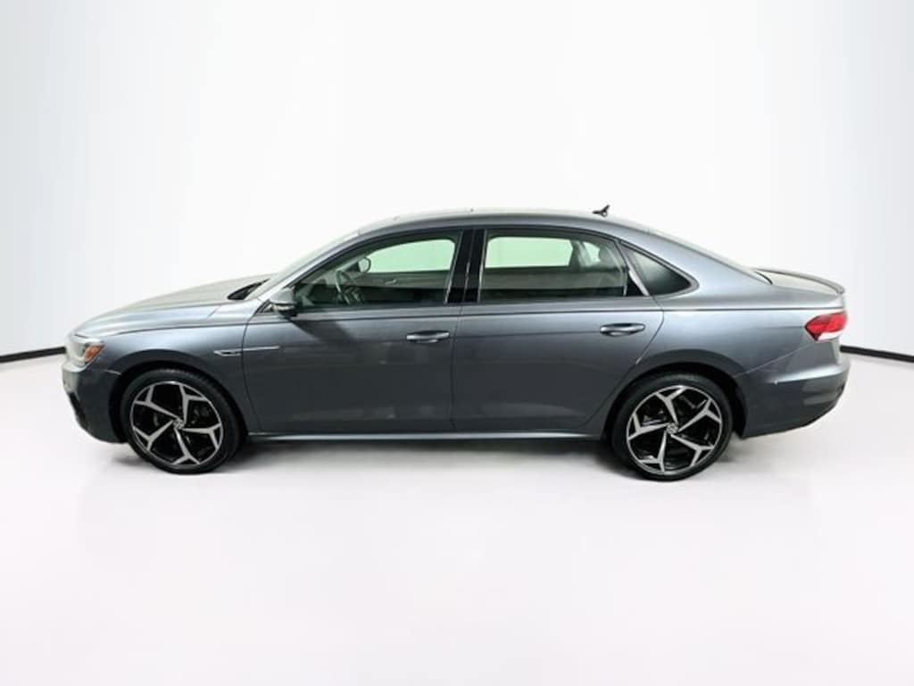 Used 2020 Volkswagen Passat 2.0T R-Line Sedan