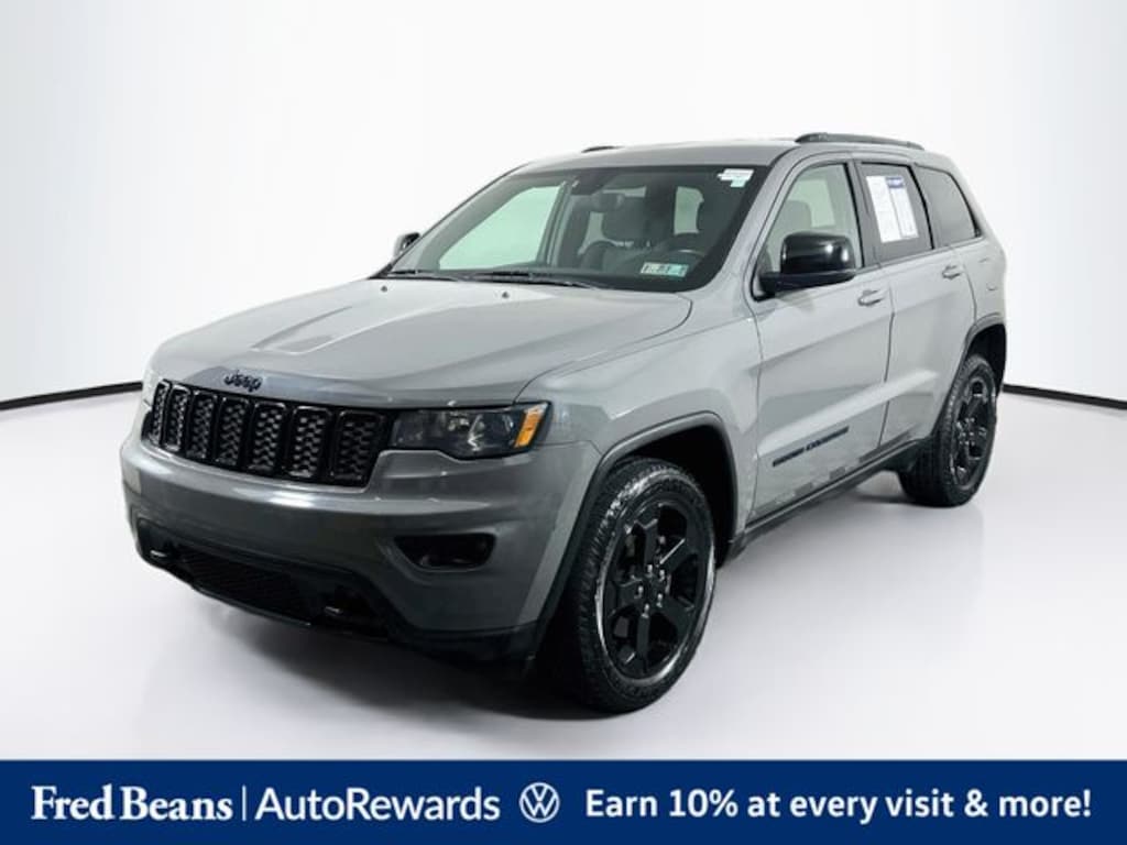 Used 2019 Jeep Grand Cherokee Laredo SUV