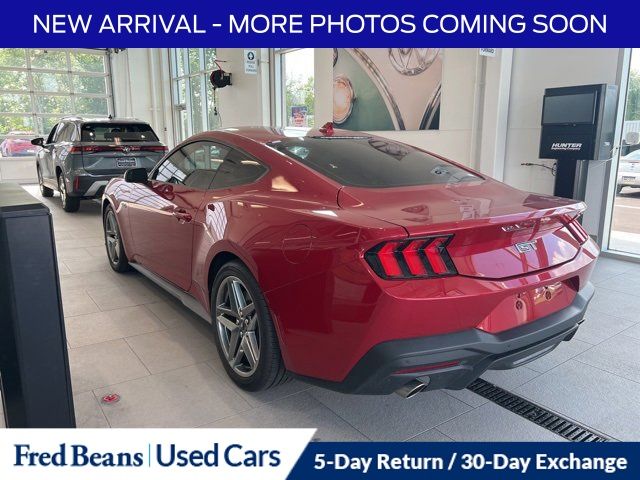 2024 Ford Mustang GT Premium photo 4