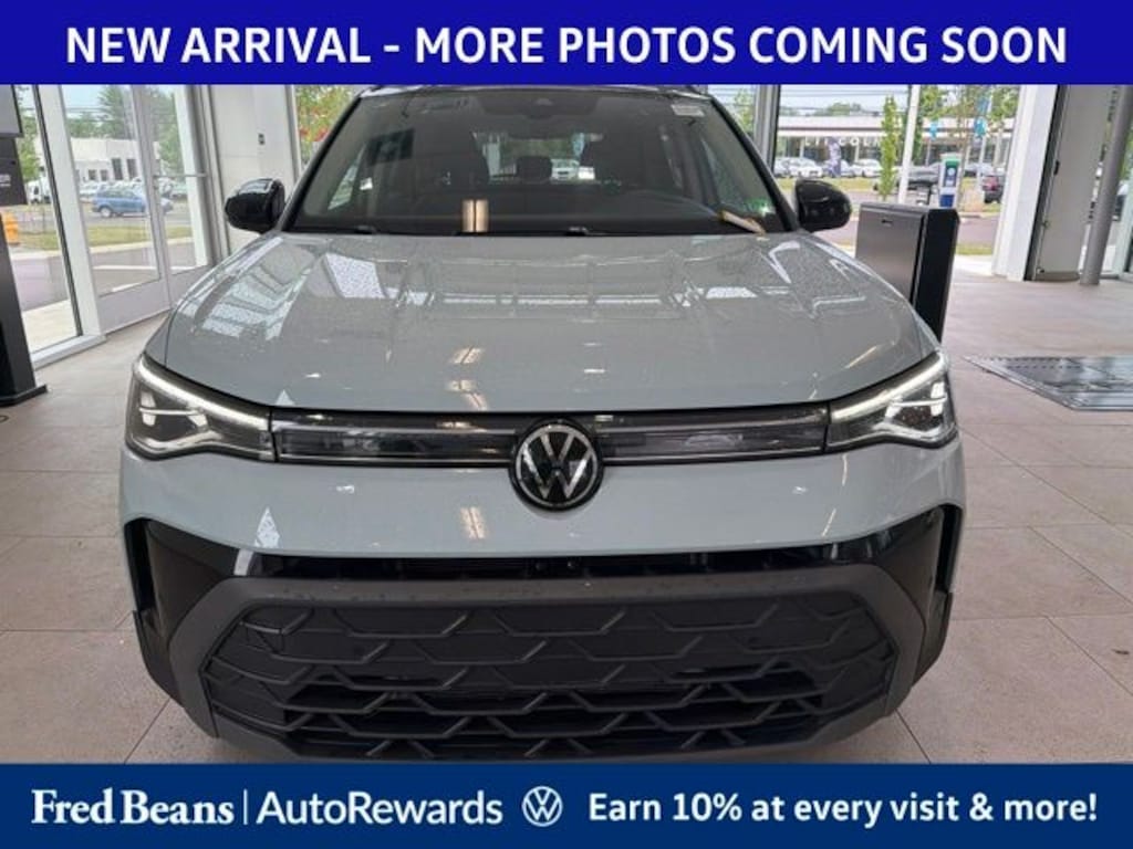 Used 2025 Volkswagen Taos 1.5T SE Black SUV