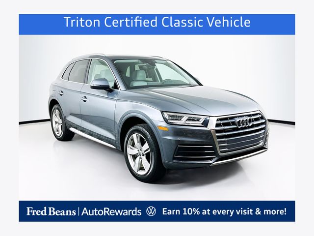 2019 Audi Q5 2.0T quattro S tronic Premium Plus's photo