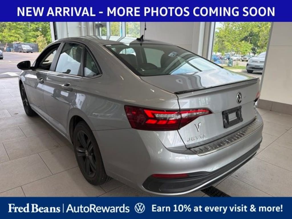 Certified 2023 Volkswagen Jetta 1.5T SE Sedan