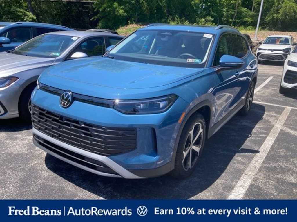 New 2026 Volkswagen Tiguan 2.0T SE SUV