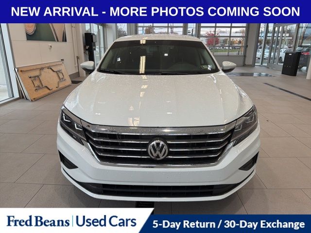 2021 Volkswagen Passat 2.0T S photo 2