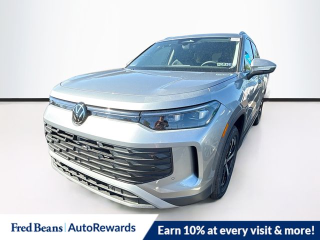 2025 Volkswagen Tiguan SE photo 3