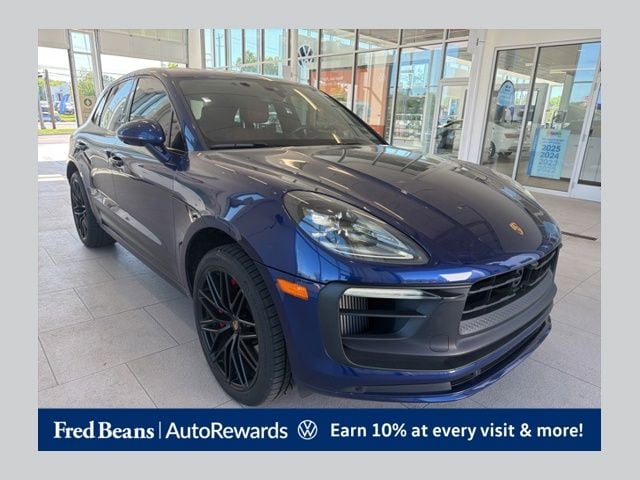2022 Porsche Macan GTS's photo