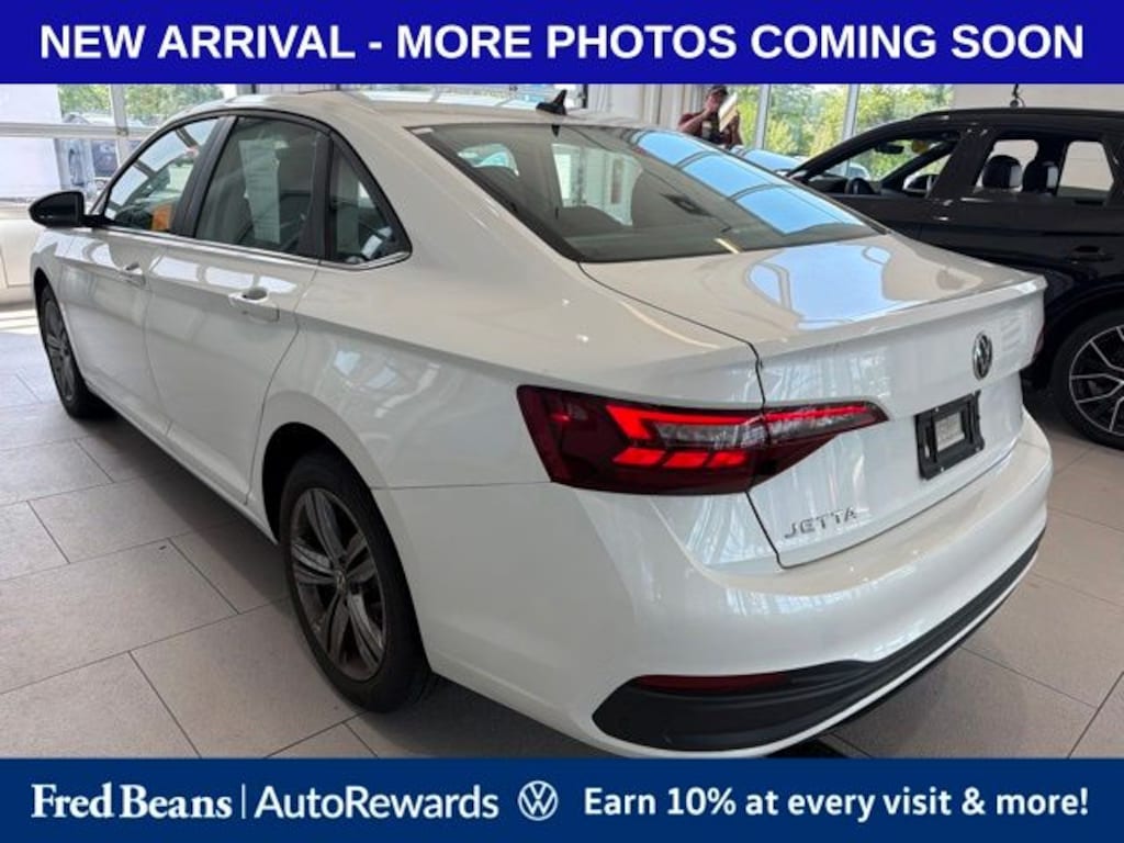 Used 2023 Volkswagen Jetta 1.5T SE Sedan
