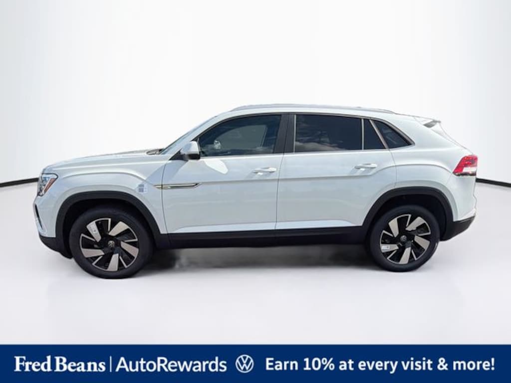 New 2026 Volkswagen Atlas Cross Sport SE w/Technology SUV