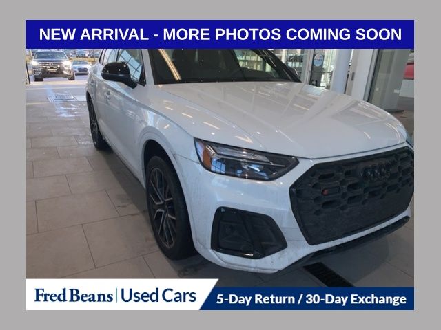 2023 Audi SQ5 Premium Plus's photo