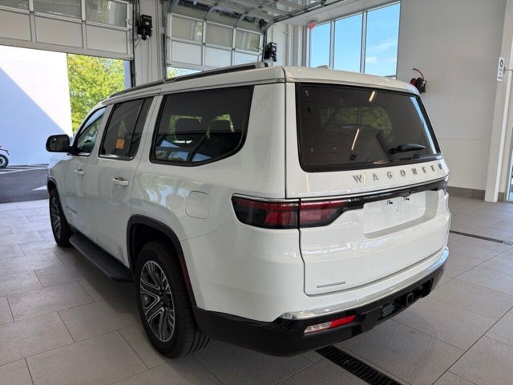 Used 2023 Jeep Wagoneer Base SUV