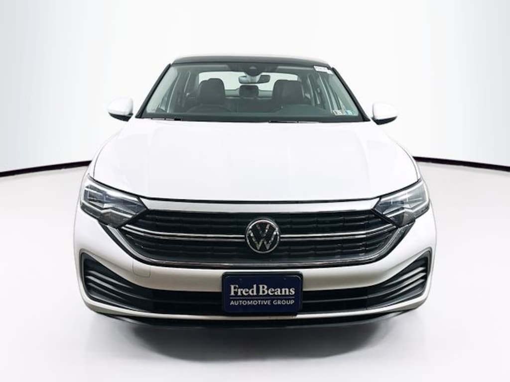 Certified 2024 Volkswagen Jetta 1.5T SE Sedan
