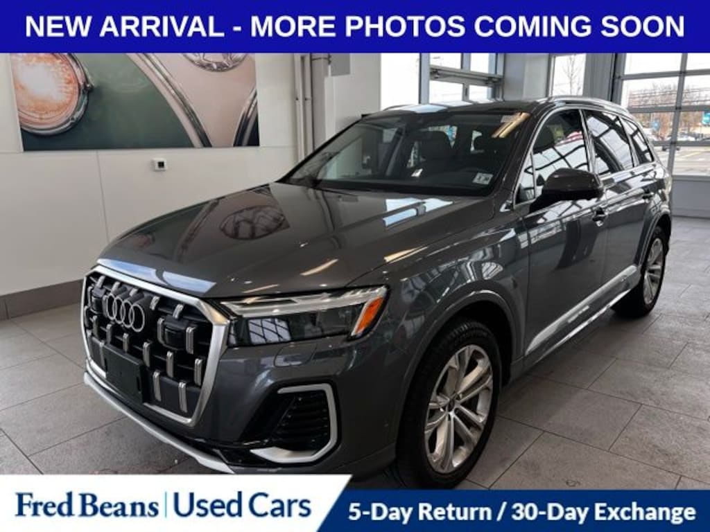 Used 2025 Audi Q7 45 Premium SUV