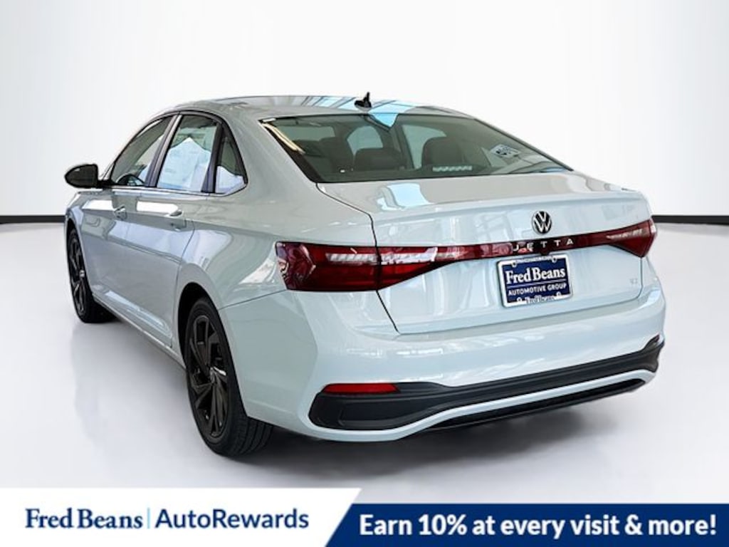 New 2026 Volkswagen Jetta 1.5T SE Sedan