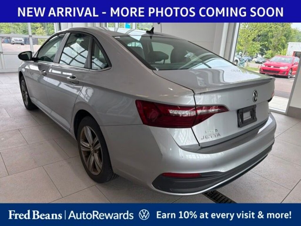 Used 2023 Volkswagen Jetta 1.5T SE Sedan