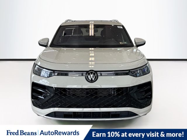 2026 Volkswagen Tiguan SEL R-Line photo 2