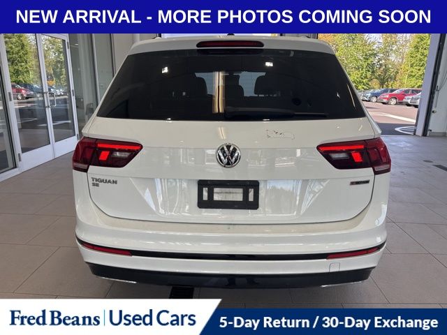 2021 Volkswagen Tiguan SE R-Line Black photo 2