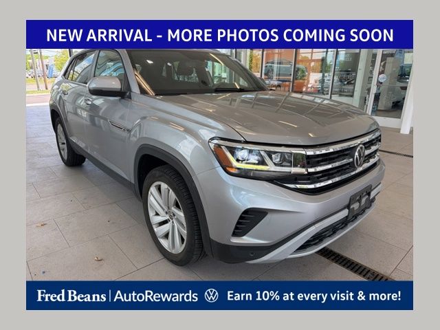 2023 Volkswagen Atlas Cross Sport 2.0T SE w/Tech 4MOTION's photo