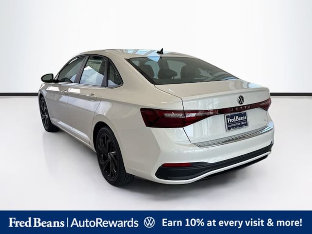 New 2026 Volkswagen Jetta 1.5T SE Sedan