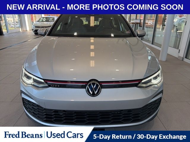 2022 Volkswagen Golf GTI SE photo 2