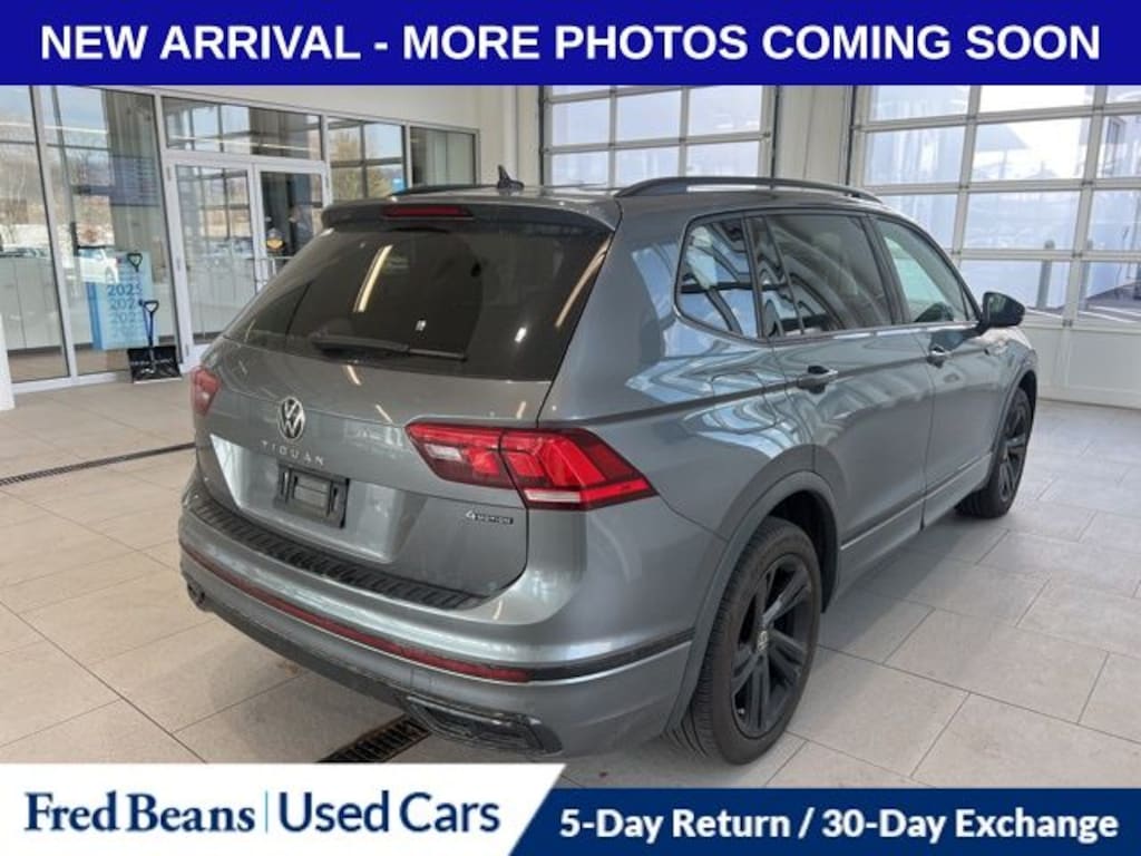 Used 2024 Volkswagen Tiguan 2.0T SE R-Line Black SUV