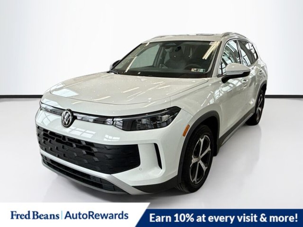 New 2026 Volkswagen Tiguan 2.0T SE SUV