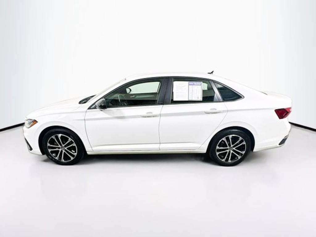 Certified 2025 Volkswagen Jetta 1.5T Sport Sedan