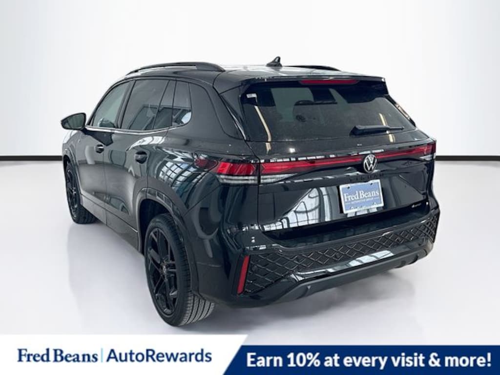 New 2026 Volkswagen Tiguan 2.0T SE R-Line Black SUV