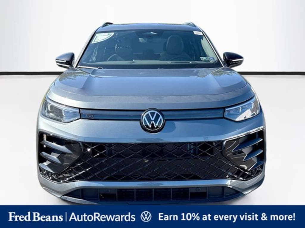 New 2026 Volkswagen Tiguan 2.0T SE R-Line Black SUV