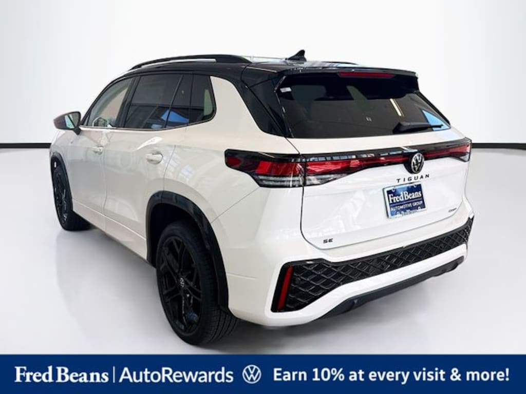 New 2026 Volkswagen Tiguan 2.0T SE R-Line Black SUV