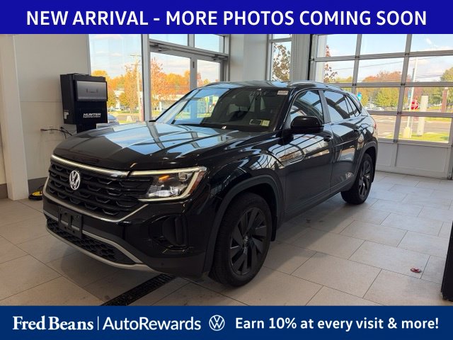 Used 2024 Volkswagen Atlas Cross Sport 2.0T SE w/Technology SUV