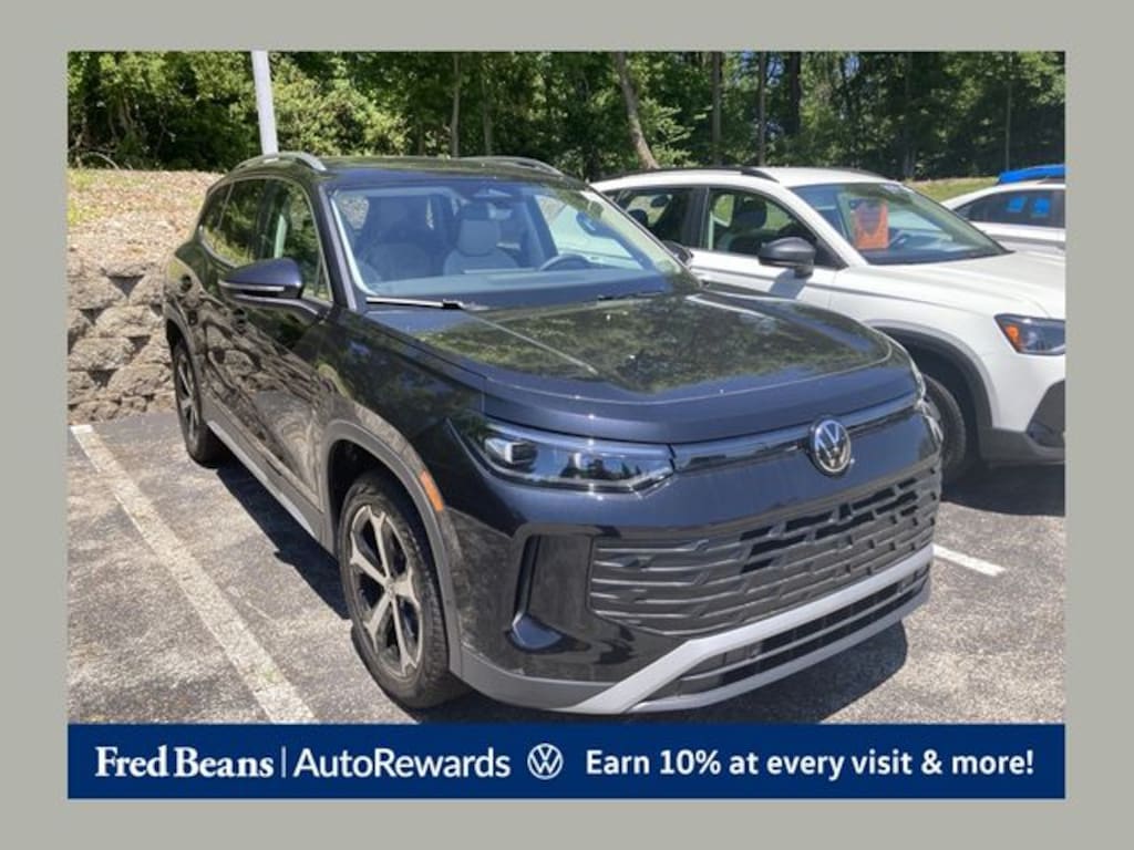 New 2026 Volkswagen Tiguan 2.0T SE SUV