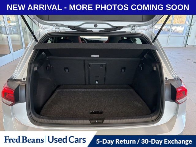 2022 Volkswagen Golf GTI SE photo 4