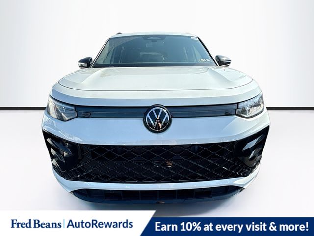 2025 Volkswagen Tiguan SE R-Line Black photo 2