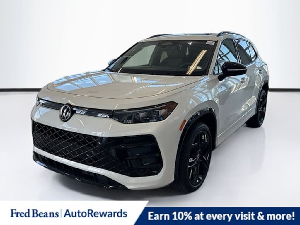 New 2026 Volkswagen Tiguan 2.0T SE R-Line Black SUV