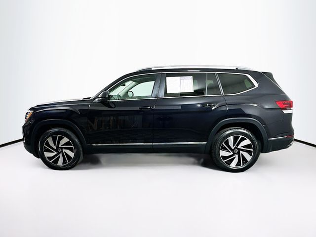 2025 Volkswagen Atlas SEL photo 2