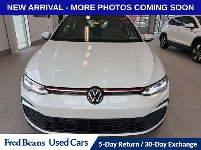 2022 Volkswagen Golf GTI Autobahn photo 2