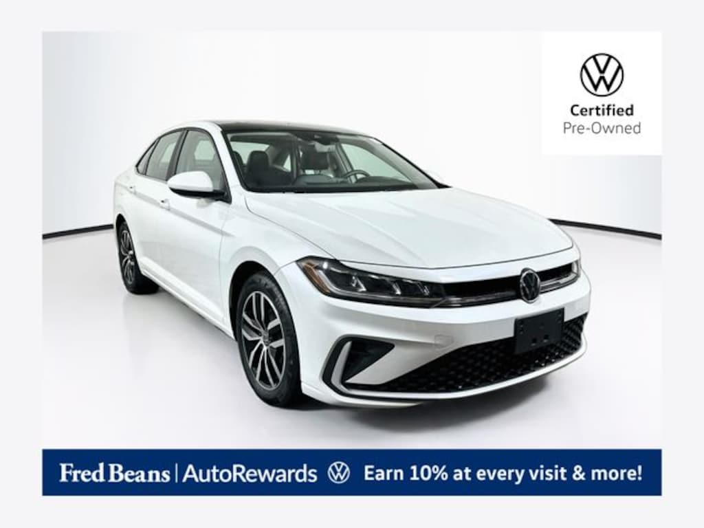 Used 2025 Volkswagen Jetta 1.5T SE Sedan