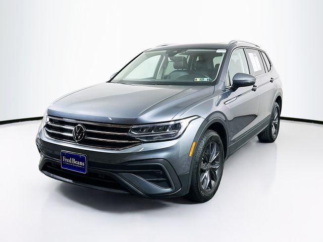 2022 Volkswagen Tiguan SE photo 3