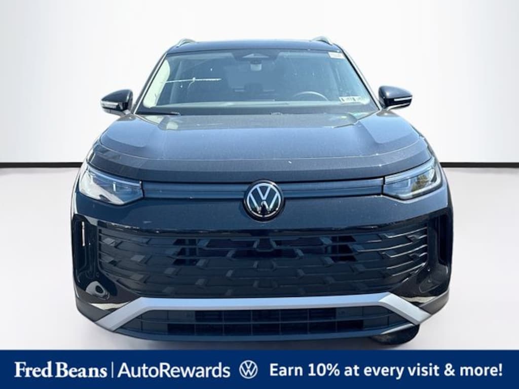 New 2026 Volkswagen Tiguan 2.0T SE SUV