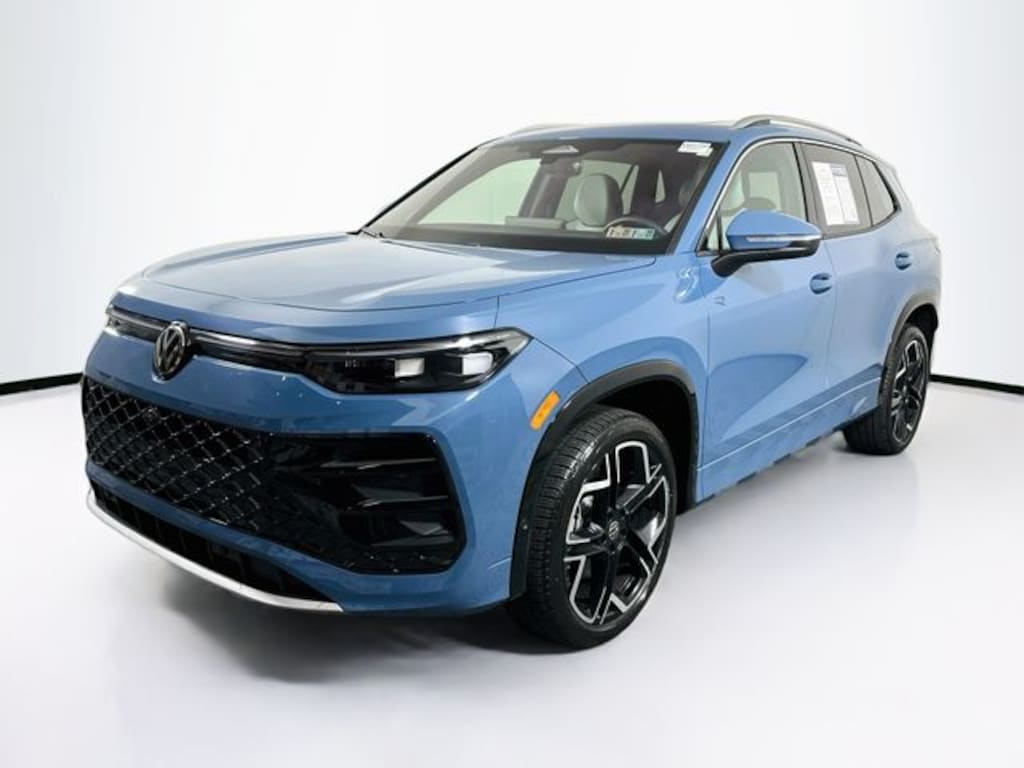 Certified 2025 Volkswagen Tiguan 2.0T SEL R-Line SUV