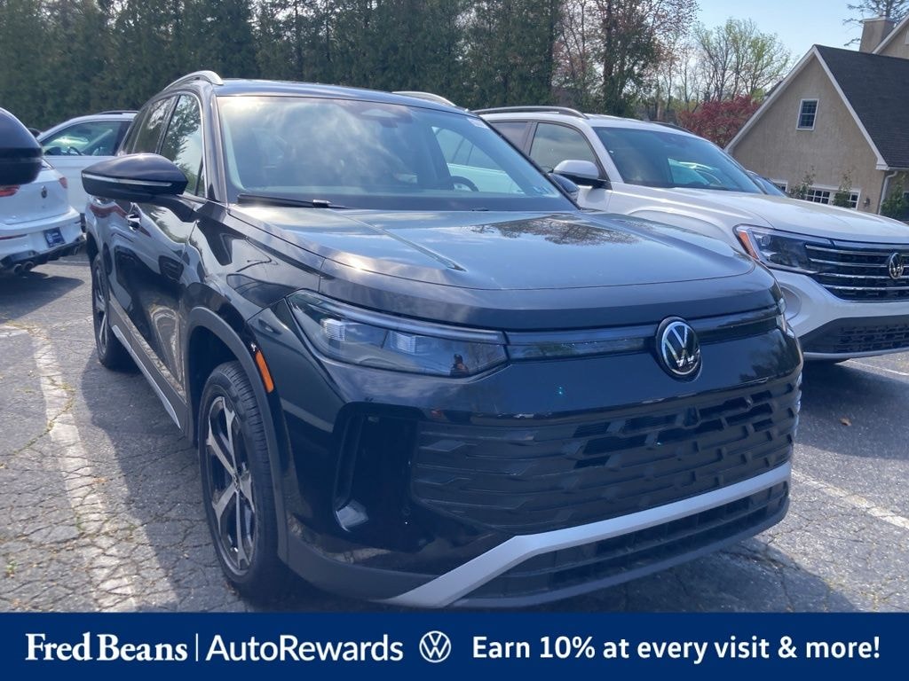 New 2026 Volkswagen Tiguan 2.0T SE SUV